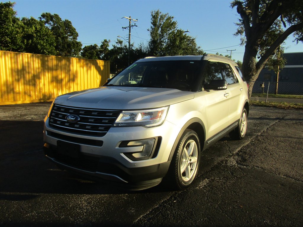 2017 Ford Explorer XLT